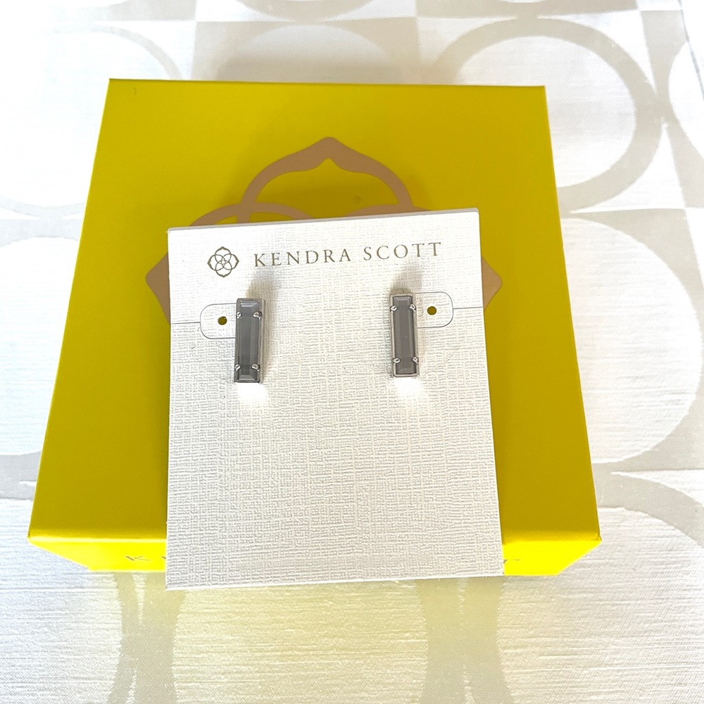 New Kendra Scott Lady Silver Stud Earrings